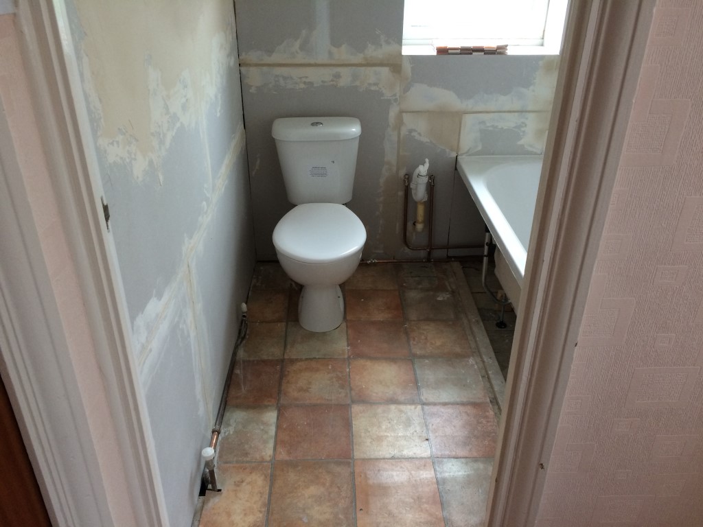 smallbathroomrefit13of28 The Bedford Handyman